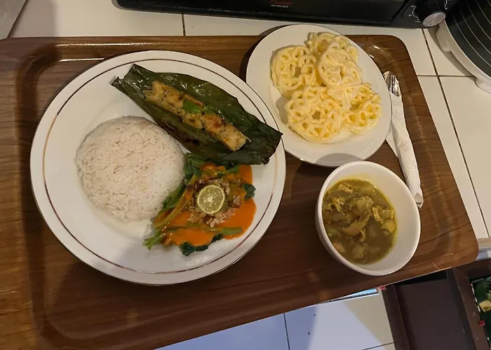Gistari & Restaurant 4* Seraya